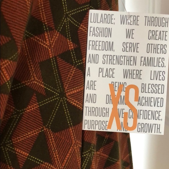 LuLaRoe Carly - Picture 2 of 3